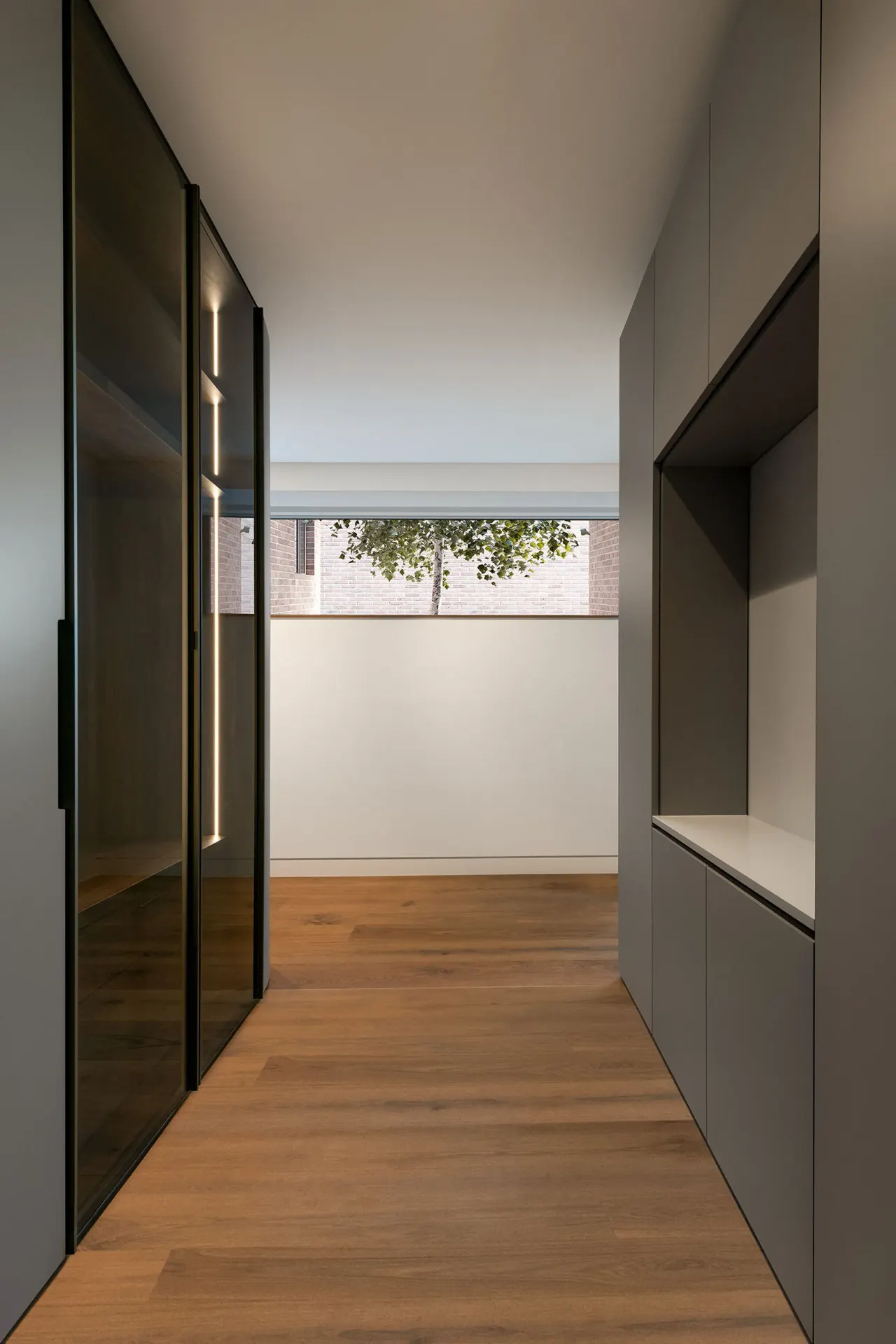 Joinery: photograph 10